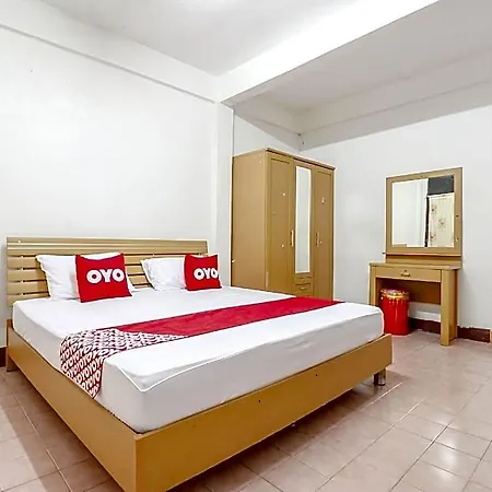 Oyo 525 Mrt Phetkasem 48/1 Place