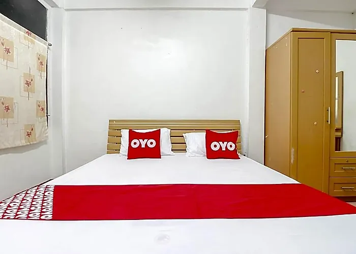 Oyo 525 Mrt Phetkasem 48/1 Place Hotell 2*