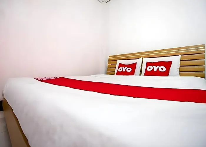 Oyo 525 Mrt Phetkasem 48/1 Place Hotell 2*