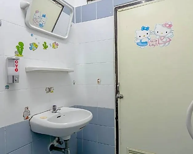 Hotel Oyo 525 Mrt Phetkasem 48/1 Place